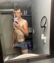 Twink With Glasses Shows Off boys porn Selfies  61f301336da8f.jpeg