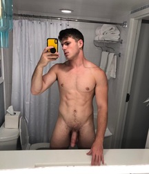 Jock Alex is a Bottom boys porn Selfies  61f815a478db2.jpeg