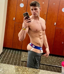 Jock Alex is a Bottom boys porn Selfies  61f815fb0e267.jpeg