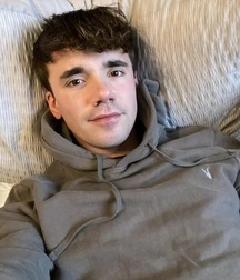 British Twink Josh Shows Off Uncut Cock Selfies boys porn