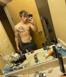 Nolan - 18YO Blond Twink Selfies boys porn 6203154a47123.jpeg