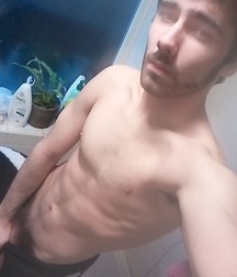 18YO British-Italian Student David’s Uncut Cock boys porn 620bfd8550858.jpeg