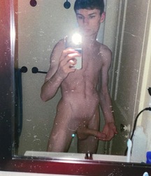 20YO Aaron Shows Six-Pack & Hung Cock boys porn 6213235f4ec87.jpeg