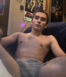 18YO Twink Michael Shows Off His Selfies boys porn 62266d95dff81.jpeg