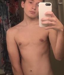 18YO Twink Michael Shows Off His Selfies boys porn 62266dbe7479e.jpeg