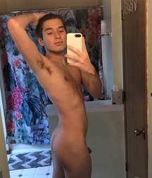 18YO Twink Michael Shows Off His Selfies boys porn 62266dea55f93.jpeg
