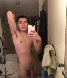 18YO Twink Michael Shows Off His Selfies boys porn 62266e097815b.jpeg