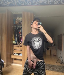 23YO Latino Leon Shows His Big Cock boys porn 62291094a52ad.jpeg