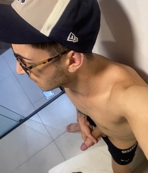 23YO Latino Leon Shows His Big Cock boys porn 622910e01c65d.jpeg
