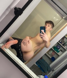 18YO Teen Nolan Pictures Update Twink Selfies boys porn 622a44cddedca.jpeg