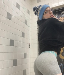 19YO Twink Bottom Shows Us The Goods boys porn 622e246af1674.jpeg