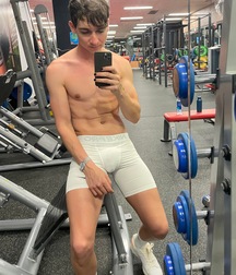 20YO Twunk Johnny Shows Shaved Uncut Cock boys porn 6270911fc3fb0.jpeg