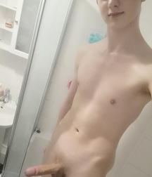 20YO 6’5” British Uncut Twink With Armpit Fetish Mega Album 62818fb28afe5.jpeg