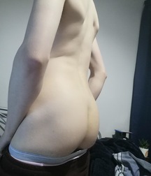 20YO 6’5” British Uncut Twink With Armpit Fetish Mega Album 628190a693575.jpeg