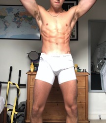 20YO British Lad Pete Shows Muscles & Uncut Cock 62900b376140c.jpeg