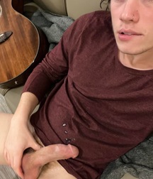 My Favourite Pizza Delivery Guy Is Posing Again boys porn 629ac44993586.jpeg