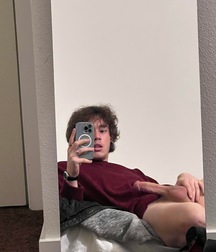 My Favourite Pizza Delivery Guy Is Posing Again boys porn 629ac470d9962.jpeg