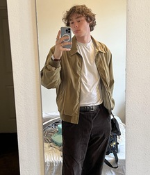 My Favourite Pizza Delivery Guy Is Posing Again boys porn 629ac4770ffeb.jpeg