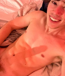 My Favourite Pizza Delivery Guy Is Posing Again boys porn 629ac47d43057.jpeg