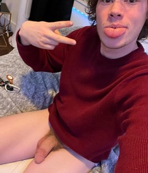 My Favourite Pizza Delivery Guy Is Posing Again boys porn 629ac4959b0f7.jpeg