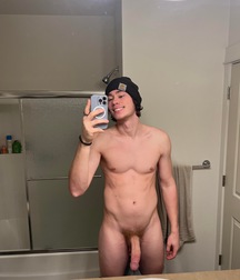 My Favourite Pizza Delivery Guy Is Posing Again boys porn 629ac4a602ed4.jpeg