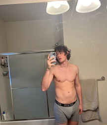 My Favourite Pizza Delivery Guy Is Posing Again boys porn 629ac4cb6820f.jpeg
