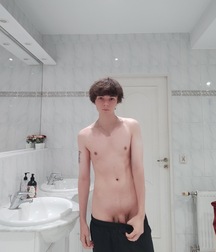 19YO Shy Twink Almost Shows Everything boys porn  62d498fe40be6.jpeg