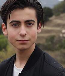 Aidan gallagher. My favorite actor of now gay tube 608e5b0ee239d.jpg