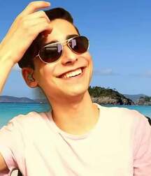 Aidan gallagher. My favorite actor of now gay tube 608e5b540967a.jpg
