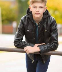 Sexy Boys Twink Mix Cute Shirtless 9 5eb40f5796235.jpg