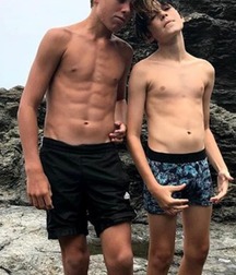 Sexy Gay Tube twinks cuties hotties 7 5ebd798c557a9.jpg