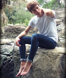 Hotties 2 twink cuties 5ec14cf9e8f48.jpg
