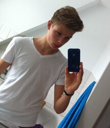 Hotties 6 cuties twinks 5ec170f6c474c.jpg