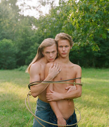 Sexy Dudes cuties twinks 4 5ec96f87e6bf5.jpg