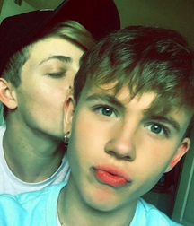 Sexy Dudes 21 Gay Twink Boys 5ecffecaedd93.png