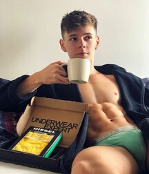 Sunday Treats Twink Porn 5eb87e6ab296d.jpg