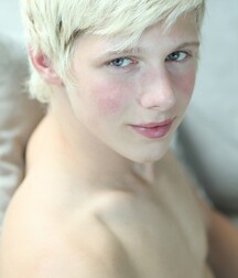 Happy Hump Day Gay Boy Porn 5eea4f85f28a8.jpg