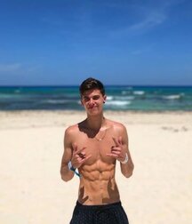Tuesday Sizzlers Gay Porn 5faaca768cc35.jpg