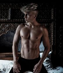 Friday Delights Hot Twink Gay Porn 5faee3235adcc.jpg