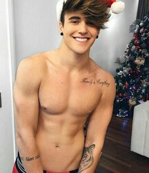 Christmas Crackers Gay Porn 5fd29c7fc746e.jpg