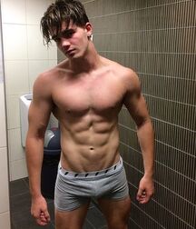 Saturday Stunners Lad Gay Porn 601f1404210a3.jpg