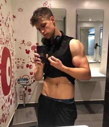 Tuesday Sizzlers Gay Twinking Porn 602c31ea8e777.jpg