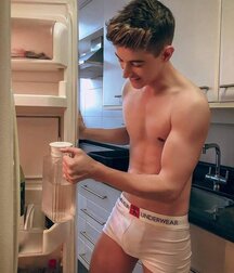 Thursday Tasty Delights Twink Porn 606642a93d9ed.jpg
