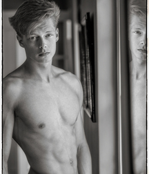 Male Art Photographed in Black & White Gay Tube 60afc33e7a259.jpg