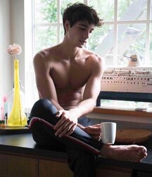 June Hotties Gorgeous Twink Porn 60b6ae1bcc16b.jpg