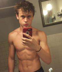 Here comes Summer Gay Twink Porn 60b7e484e4277.png