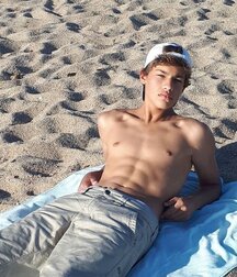 Male Models No Porn Gay Tube 60bcf921654b9.jpg