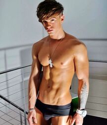 Gorgeous Guys for Wednesday Lad Porn 60ca82518ccb6.jpg