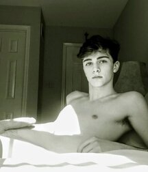 Saturday Beauties Twinks on Camera Gay Porn 60ce2a0e2b3bf.jpg