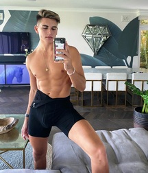 Pretty Boys Gay Porn Twinks 60d4b6f2e4c6a.jpg
